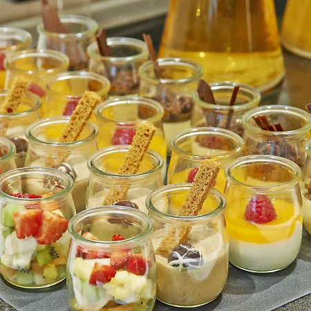 Nh 컬렉션 포디엄 4*