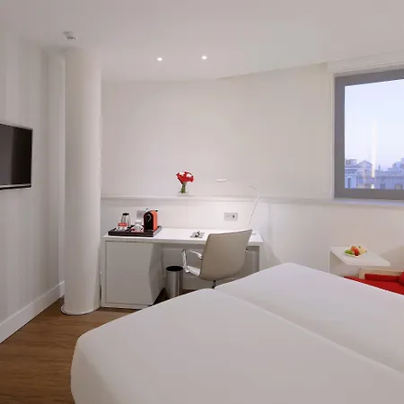 Hotel Nh Collection Podium 4*